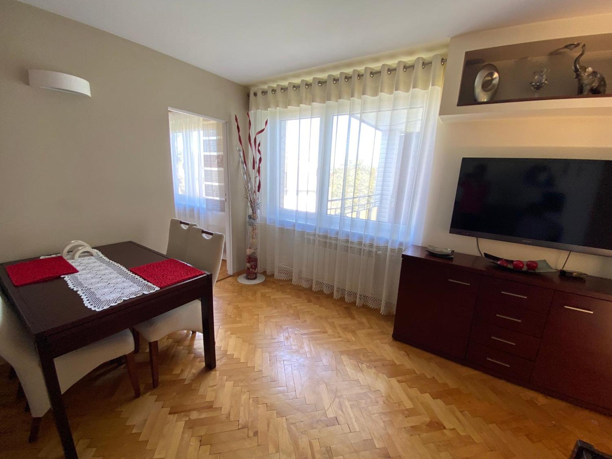 Вилла Przytulny Dom Pod Jabloniami Przy Targach Кельце Экстерьер фото